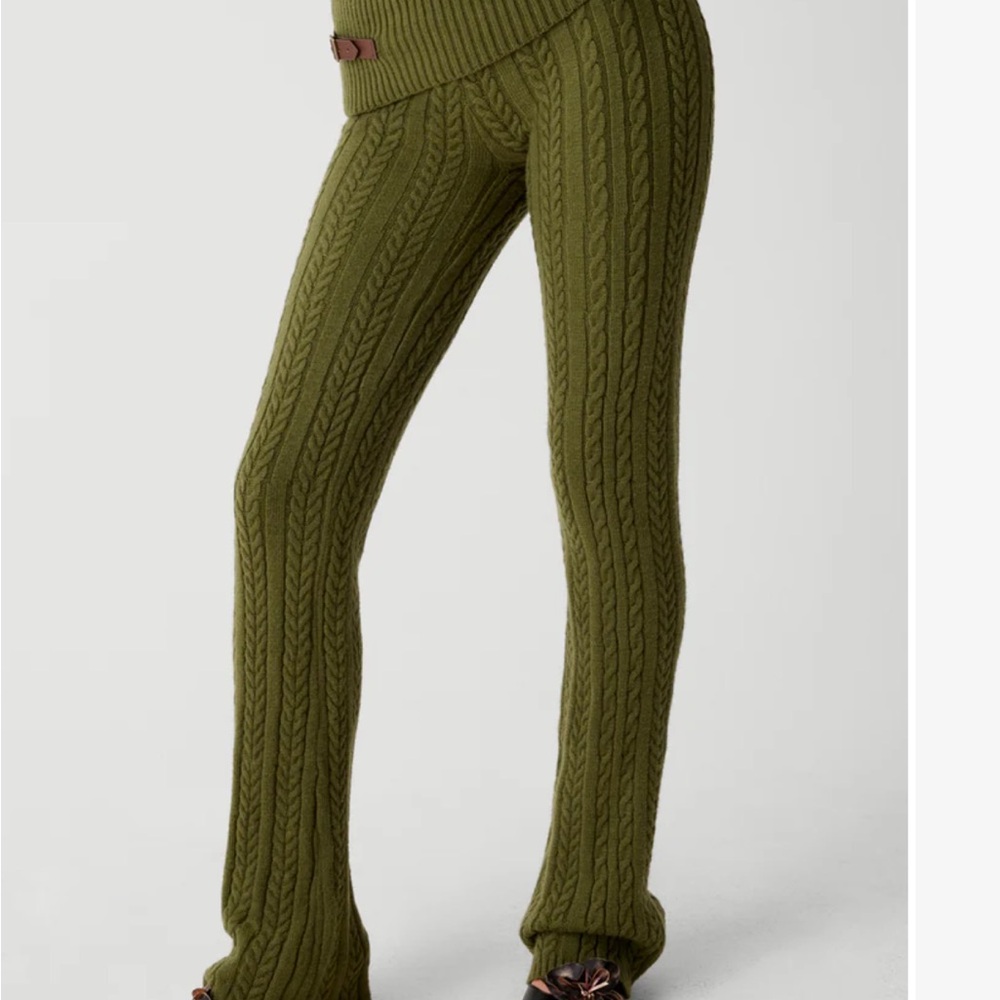 Frankie’s Bikinis Cable Knit Women Pants